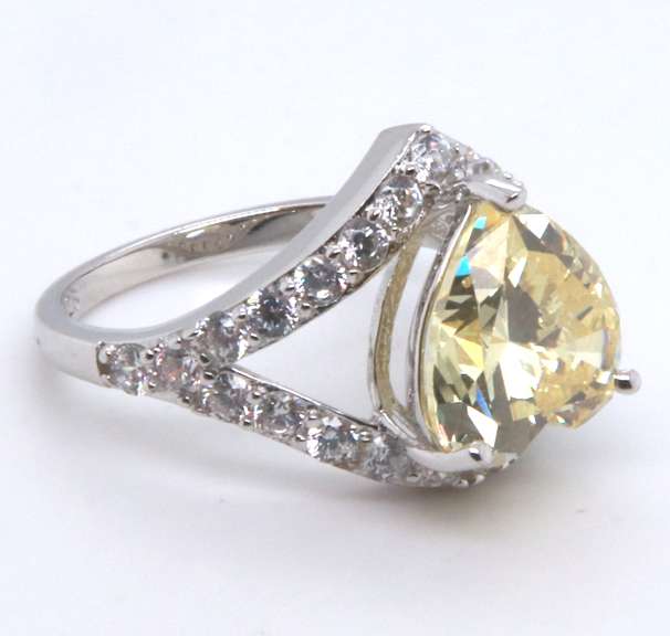 Sterling Silver Heart Shaped Cubic Ziconia Ring