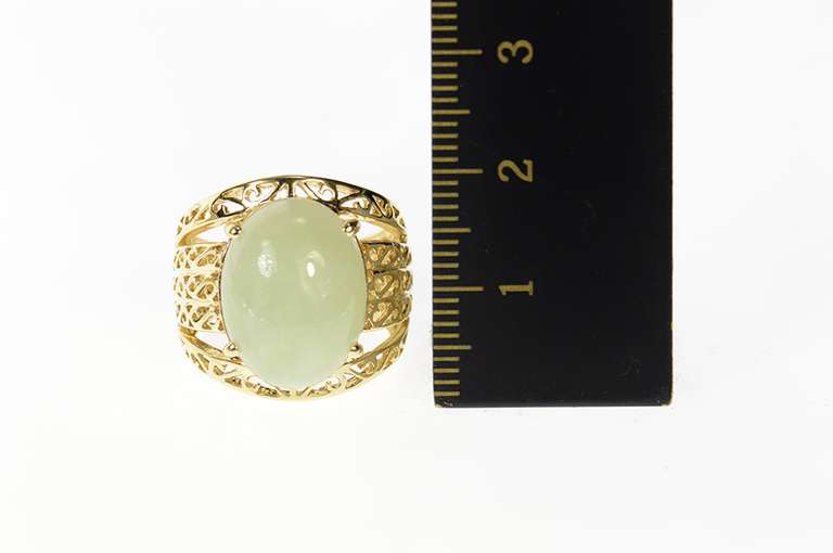 14K Yellow Gold Jadeite Cabochon Swirl Filigree Statement Ring
