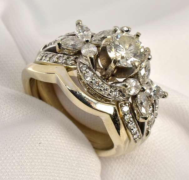 Impressive White Gold Diamond Wedding Set