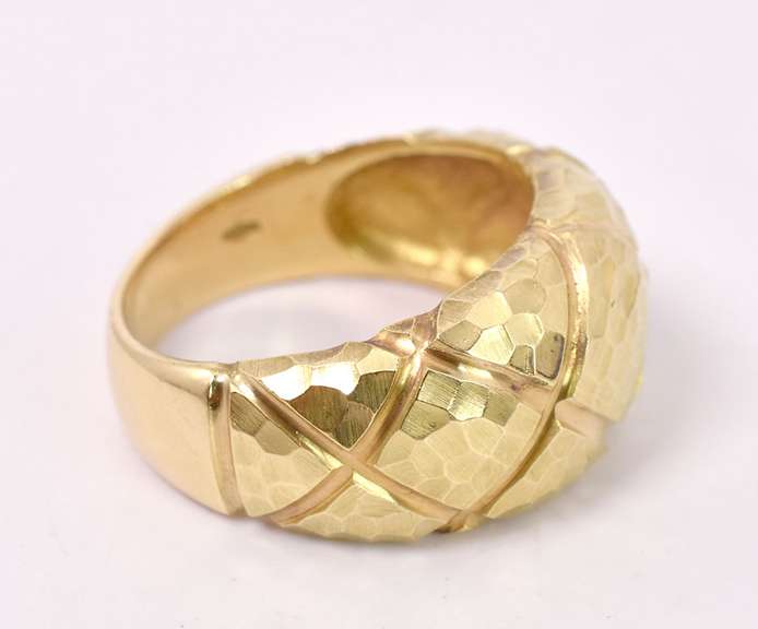 Dazzling Dome Style Ring in 18K Yellow Gold