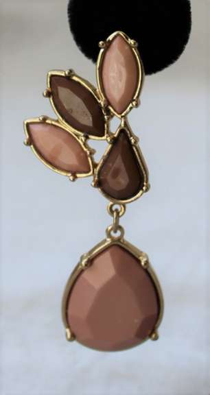 A Very Sexy  Fashion  Design Earrings