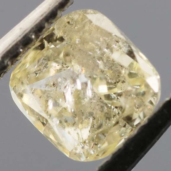 Twinkling .30ct cushion cut unheated Diamond