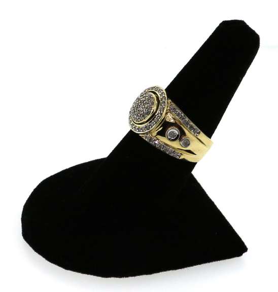 Contemporary Style Diamond Circle Cluster Ring with Thick 14k Gold Band