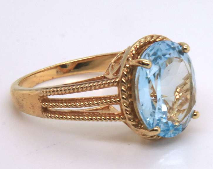 Oval Shaped Blue Cubic Zirconia Sterling Silver Ring