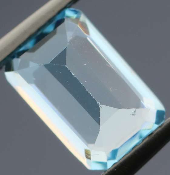 Brilliant 2.80ct Swiss Blue Topaz
