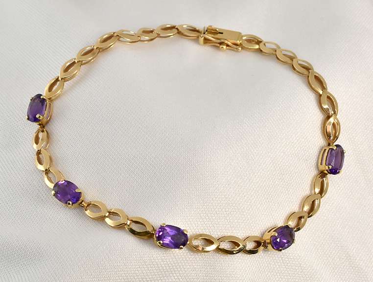 Lovely Amethyst & Gold Bracelet