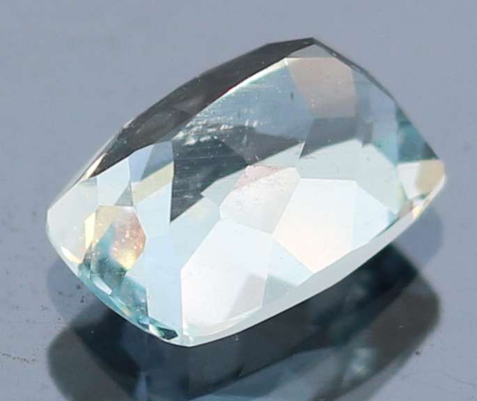 Baby blue 2.92ct pure Brazilian Aquamarine