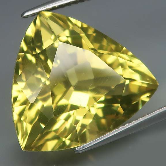 Glittering! 15.10ct canary yellow Brazilian Citrine