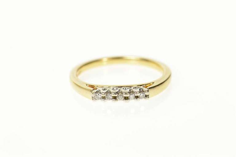 14K Yellow Gold Classic Diamond Petitee Trellis Wedding Band Ring