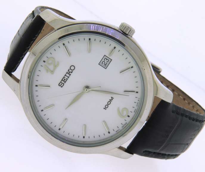 Seiko Quartz White Dial Watch