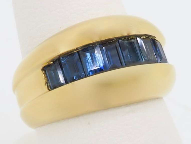 Rare Numbered Cartier Blue Sapphire Ring