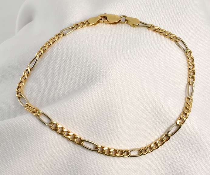 Popular Figaro Bracelet