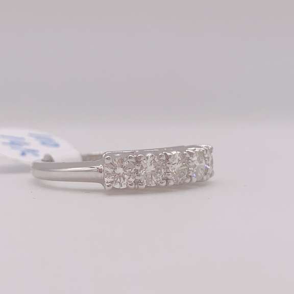 14kt White Gold & Diamond Ring