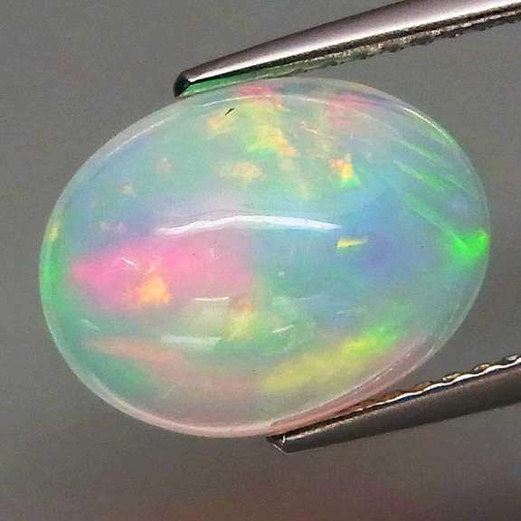 Floral fairy fire! 3.12ct frosty white Jelly Opal