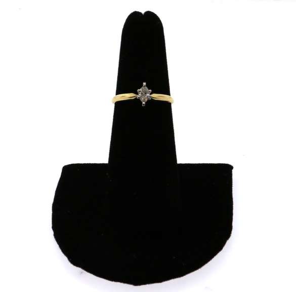 Classic Solitaire Oval Diamond Ring with 14k Gold