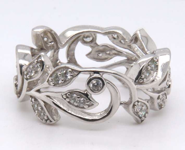 Sterling Silver Leaf Design Cubic Zirconia Band