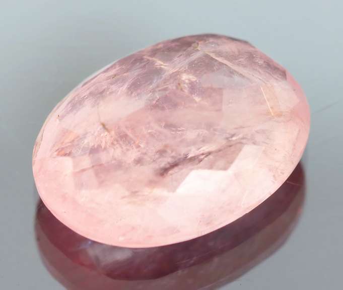 Huge! Bubblegum pink 9.48ct UNHEATED pink Morganite