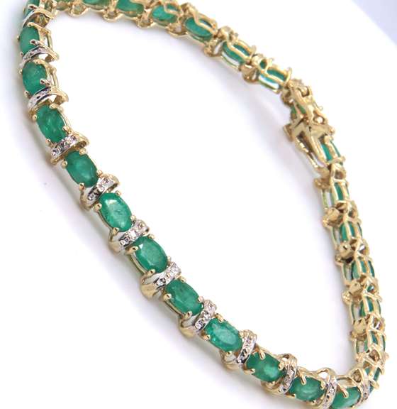 Stunning Oval Emerald and Diamond Ribbon Link Bracelet