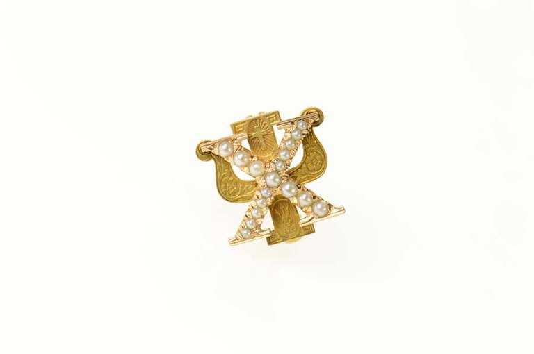 10K Yellow Gold Chi Psi Victorian Green Letter Ornate Lapel Pin/Brooch