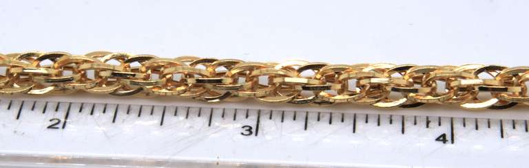 Elegant Yellow Gold Twisted Bracelet