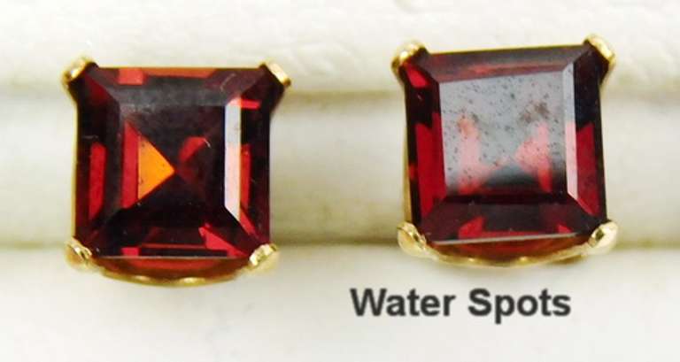 14K Gold 5MM Garnet Stud Earrings