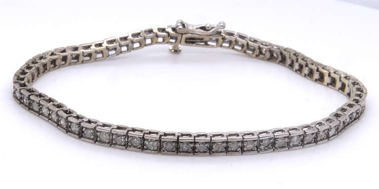 Sparkling White Gold 2ctw Diamond Tennis Bracelet