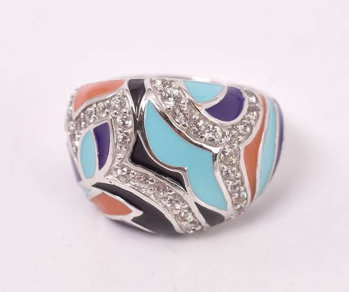 Excellent Enamel Ring in Sterling Silver
