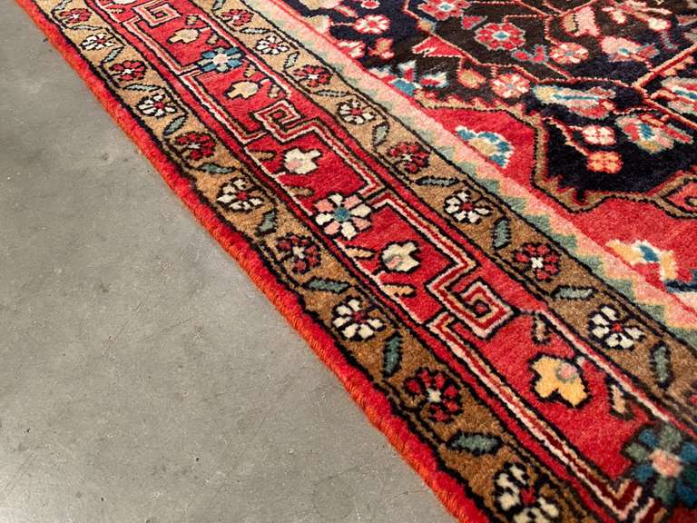 Magnificent Persian Sarouk Rug 4.5x7.8