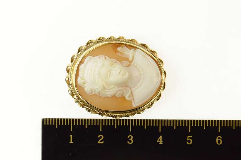 14K Yellow Gold Victorian Ornate Lady Carved Shell Cameo Pendant