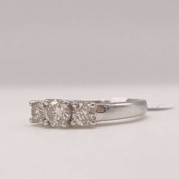 14kt Gold Diamond Ring