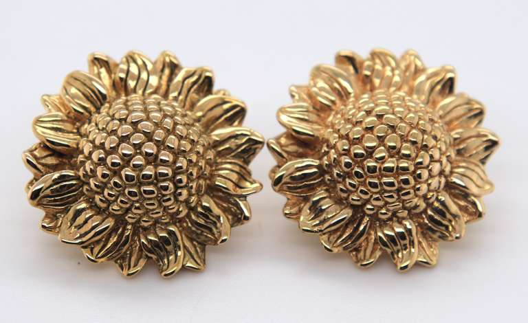 Fantastic 18kt Sunflower Gold Earrings