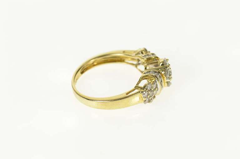 14K Yellow Gold 0.98 Ctw Round Diamond Cluster Engagement Ring