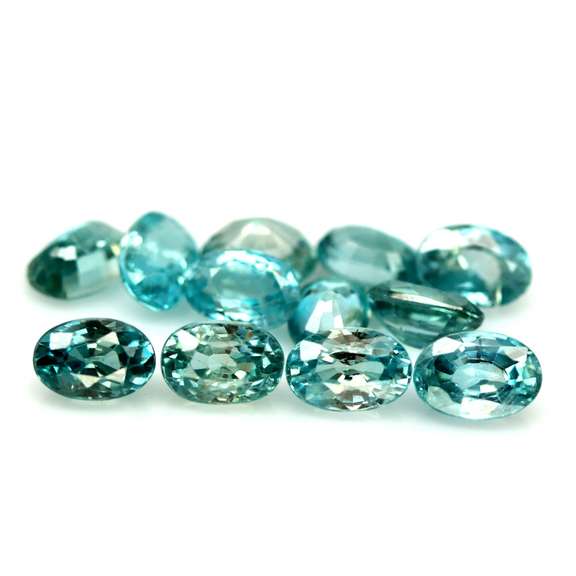 Brilliant 10.14ct sky blue Zircon set
