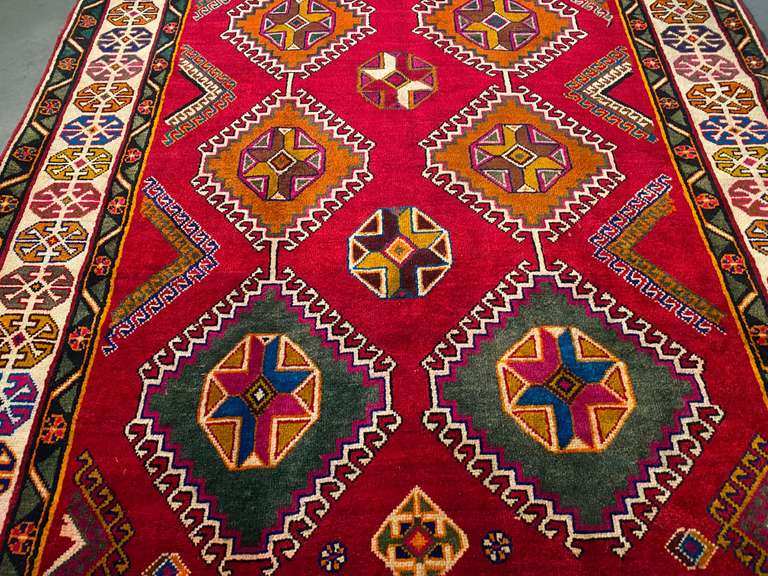 STUNNING PERSIAN SHIRAZ RUG 5.2x7.9