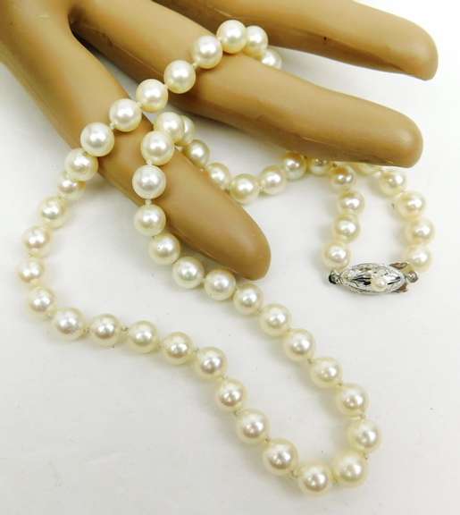 Beautiful High Luster Pearl Necklace, Sterling Clasp