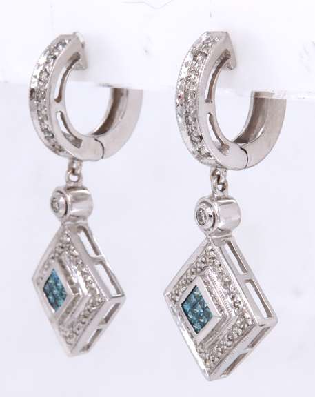 Stunning White Gold Teal Green Diamond Dangle Earrings