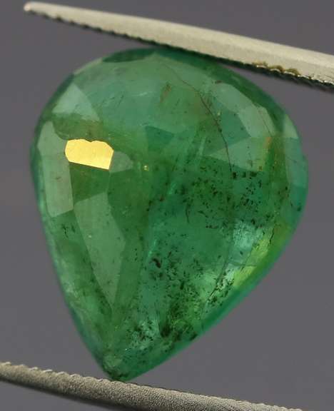 Mine cut! 4.21ct pure Zambian Emerald