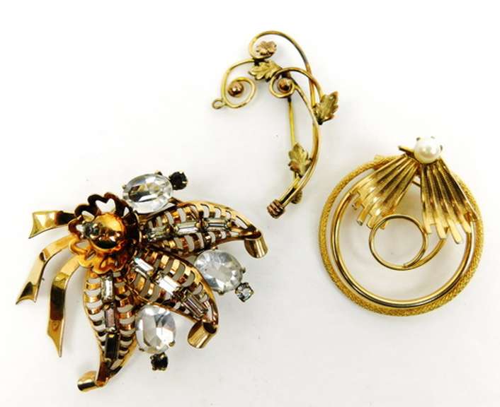 Collection of 8 Vintage Gold Filled Pins