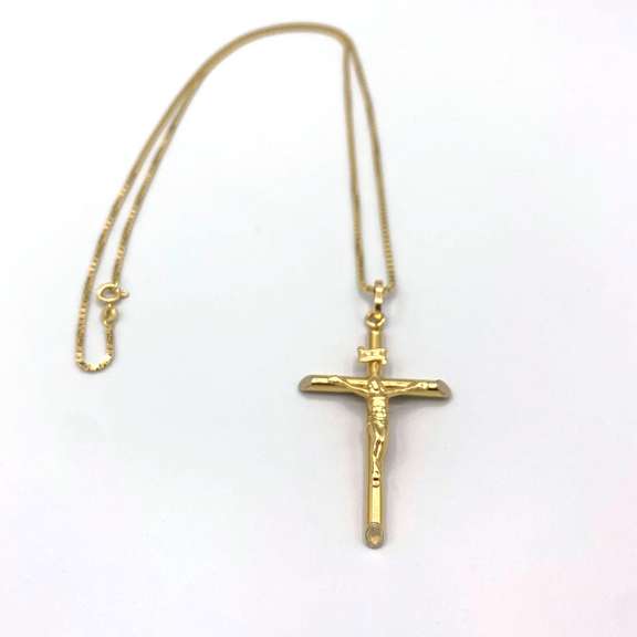 18k yellow Gold snake chain crucifix pendant