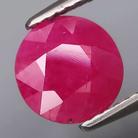 Heated only! 2.51ct pinkish red Ruby solitaire