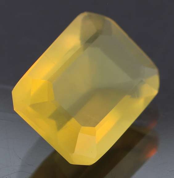 Glistening 3.08ct natural golden Fire Opal