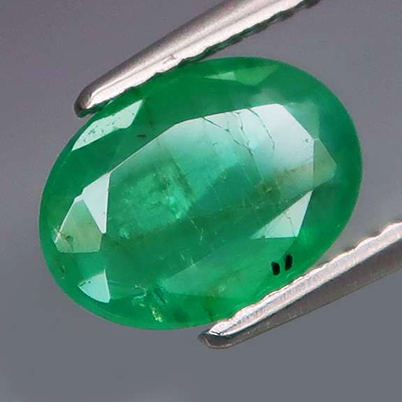 Top green! UNHEATED! 2ct Colombian Emerald