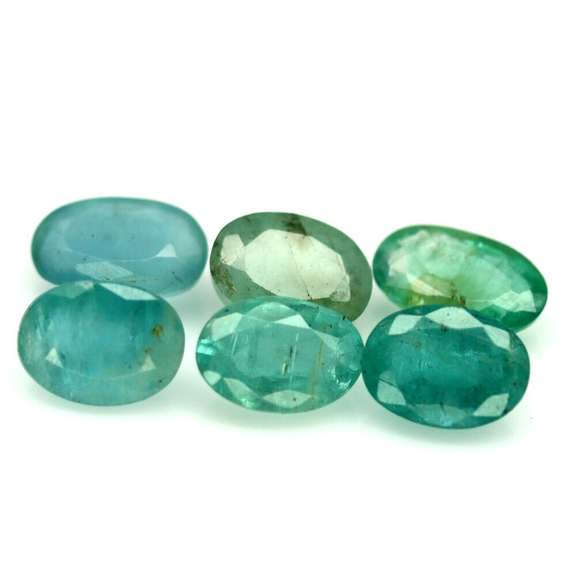 Vibrant 5.19ct 6pc green Emerald set