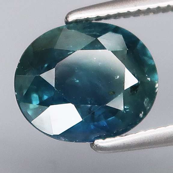 Heated only! 2.12ct blue green Sapphire