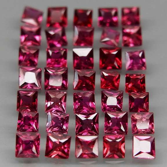 Radiant princess cut! Unheated! 3.80ct Sapphire set!