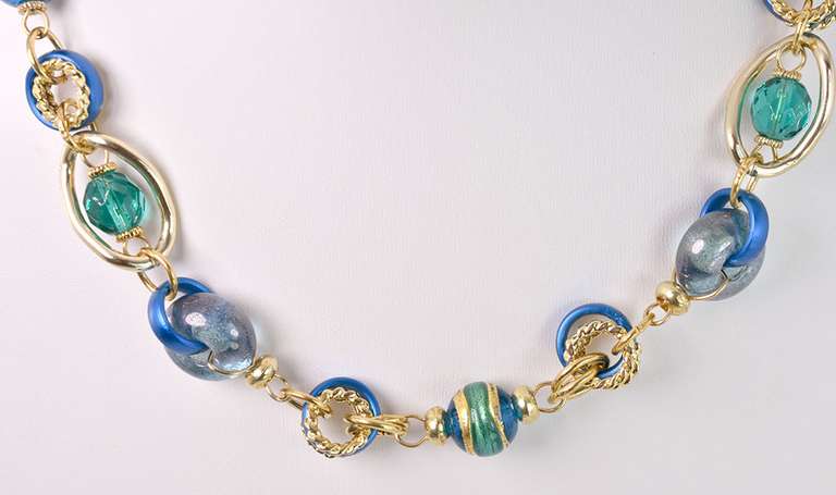 Beautiful Italian Made Hand Blown Art Glass and Gold Links Necklace