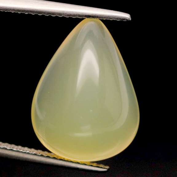 Gorgeous 10.87ct honey gold unheated Fire Opal