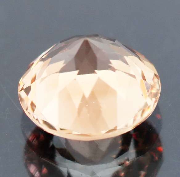Brilliant golden 3.21ct Imperial Topaz solitaire