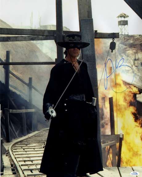 Antonio Banderas Autographed Signed Metallic 16x20 Poster Photo Zorro ACOA