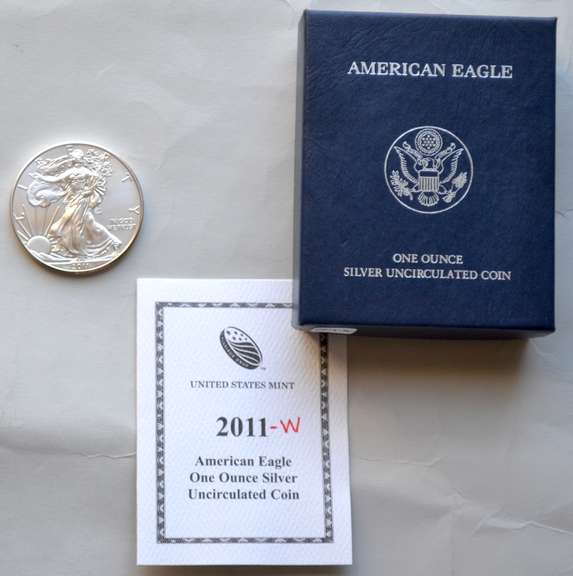 2011 W Uncirculated Silver Eagle With Box & Paper